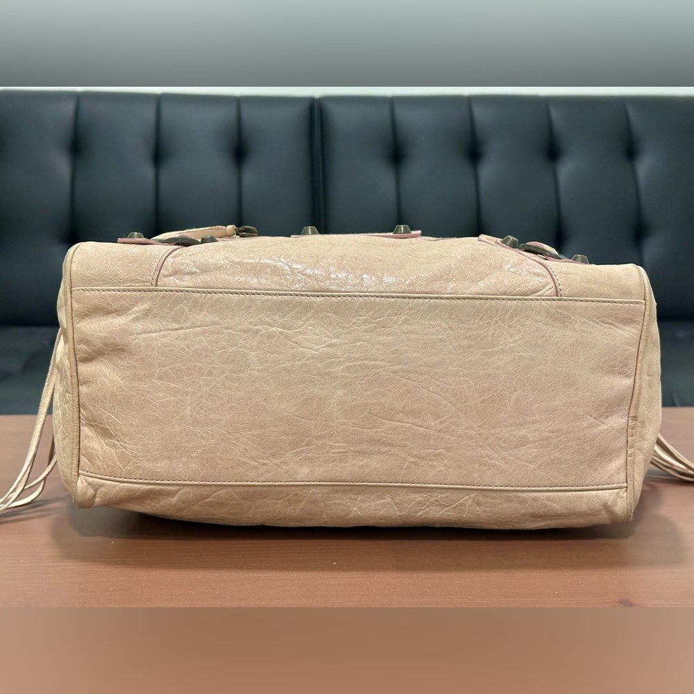 Balenciaga Twiggy City Bag β Nude/Blush - Picture 6 of 9